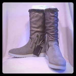Sleek and Comfy Johnson & Murphy Suede Boot